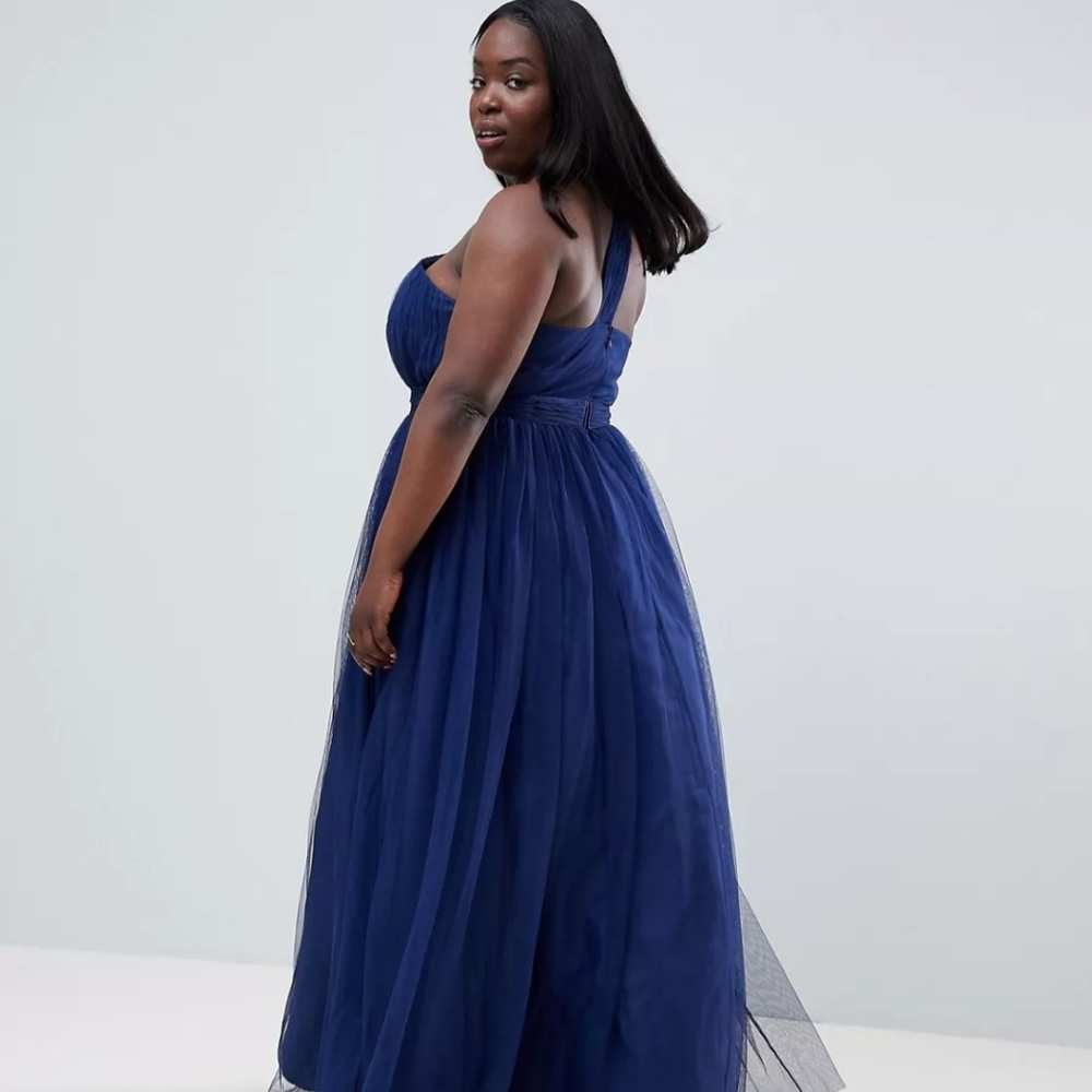 Dress - Picture 2 of 4